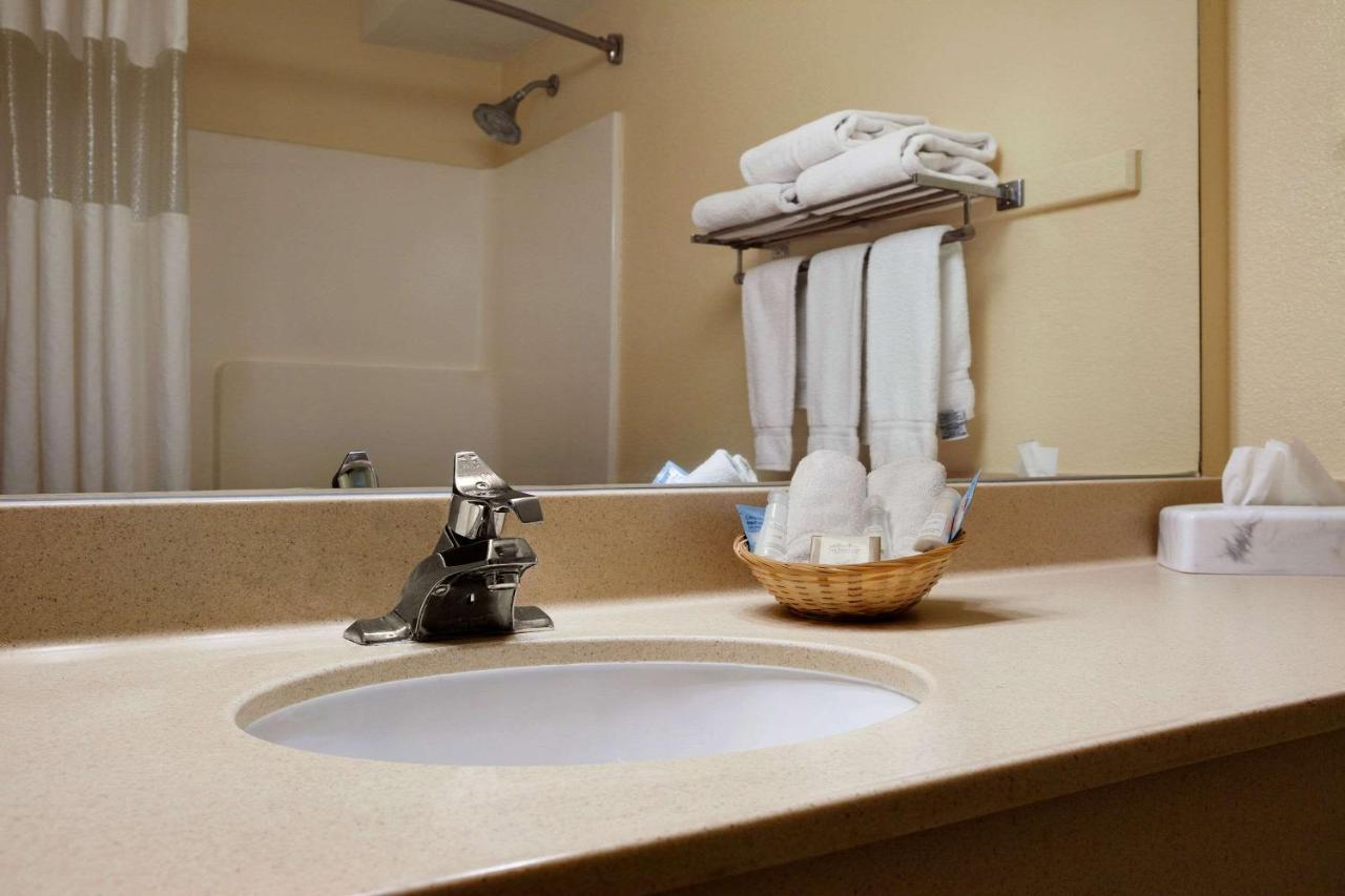 Quality Inn Lincoln Cornhusker Pokój zdjęcie
